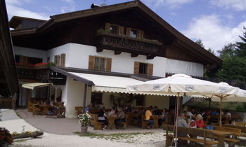 [:it]Gita Al Sentiero Dei Pianeti A San Valentino (Val D’Ega)[:de]Wanderung zum Planetenweg in Gummer[:] miniatura Untereggerhof
